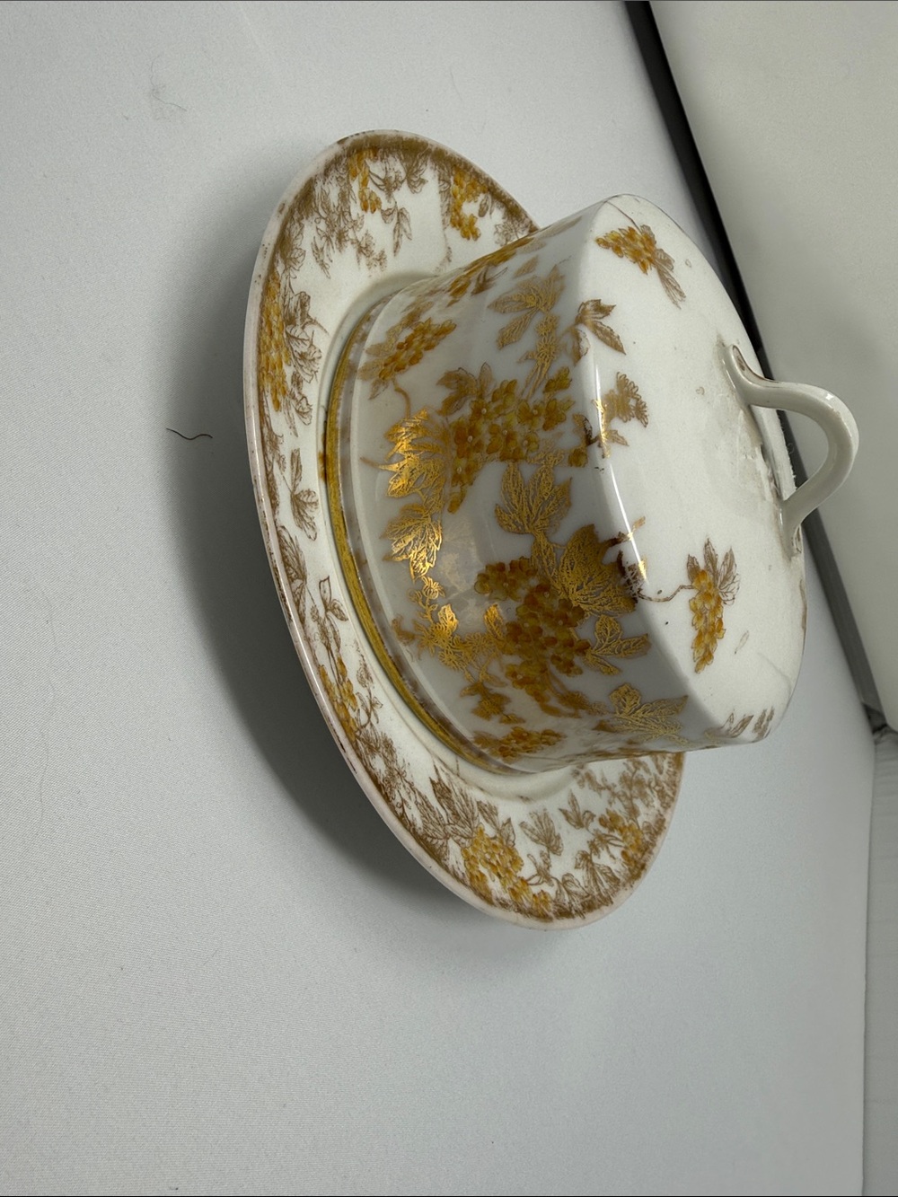 GDM Porcelain covered butter dish w/ lid